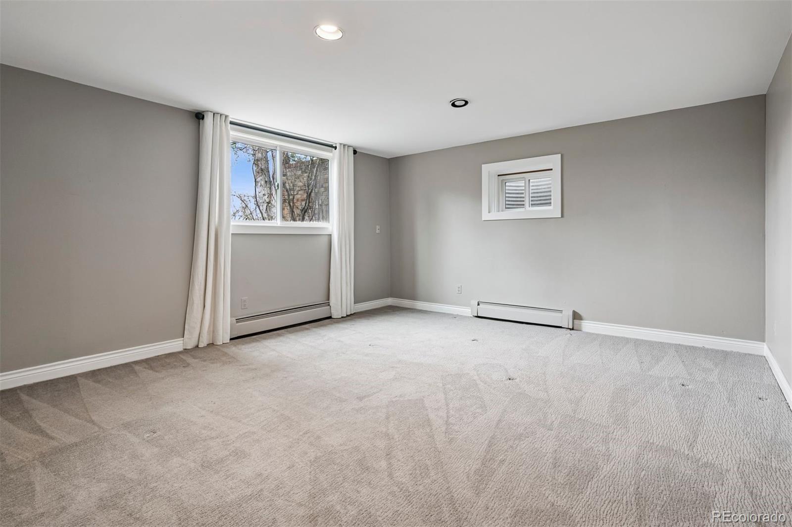 5145 S Logan Dr, Littleton, CO 80121