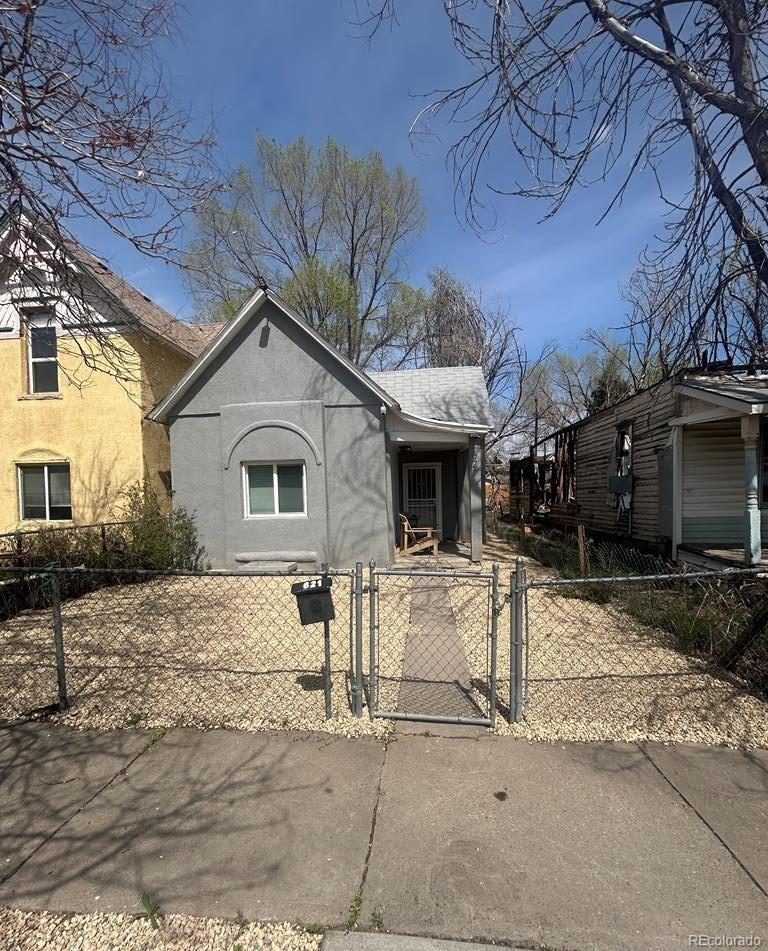 621 E 2nd St, Pueblo, CO 81003