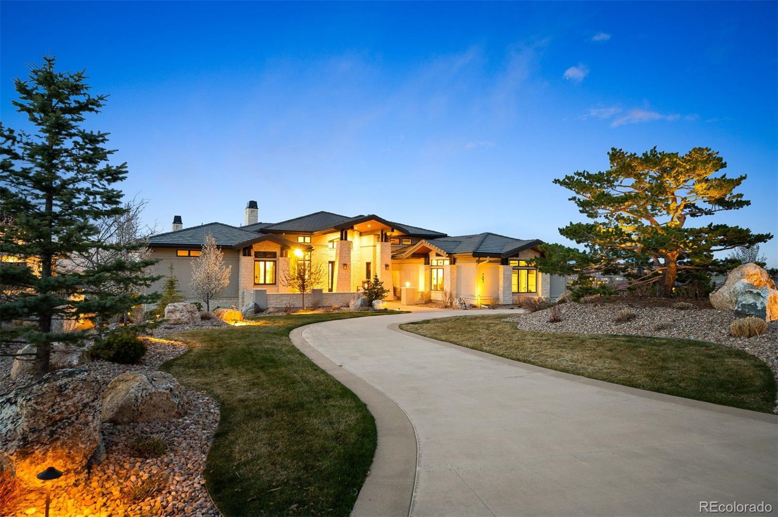 703 Emberglow Ln, Highlands Ranch, CO 80126