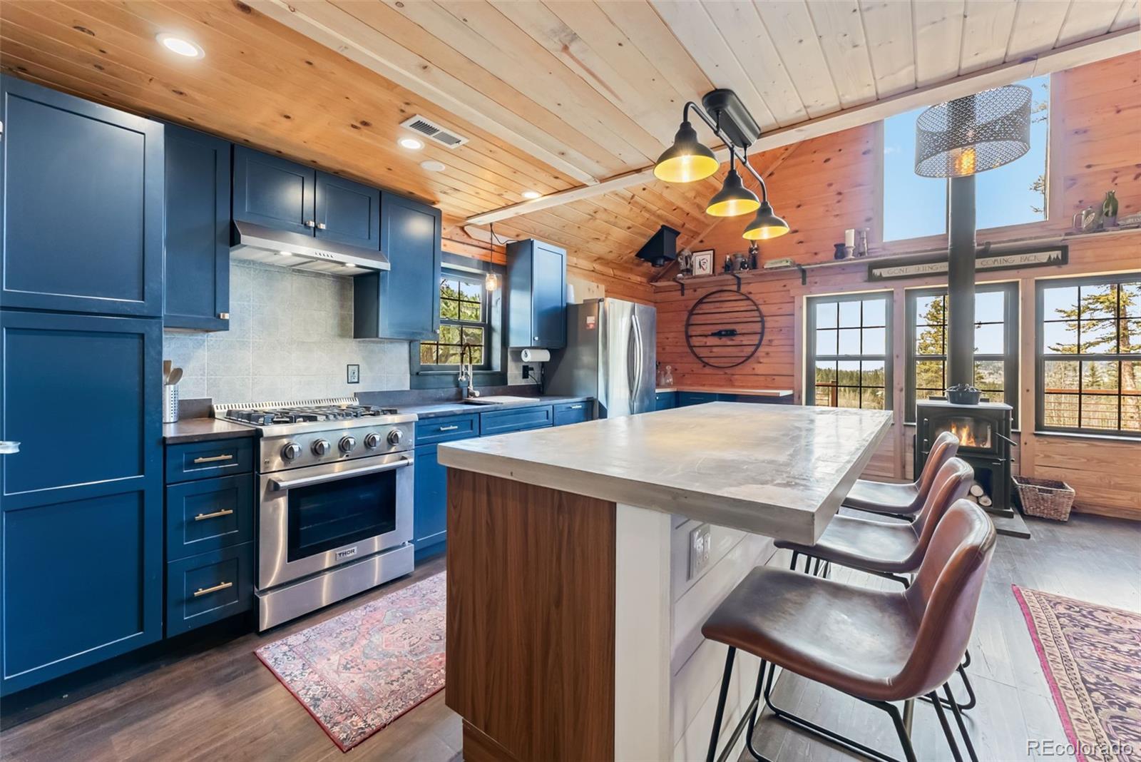 1435 E Longbow Dr, Jefferson, CO 80456