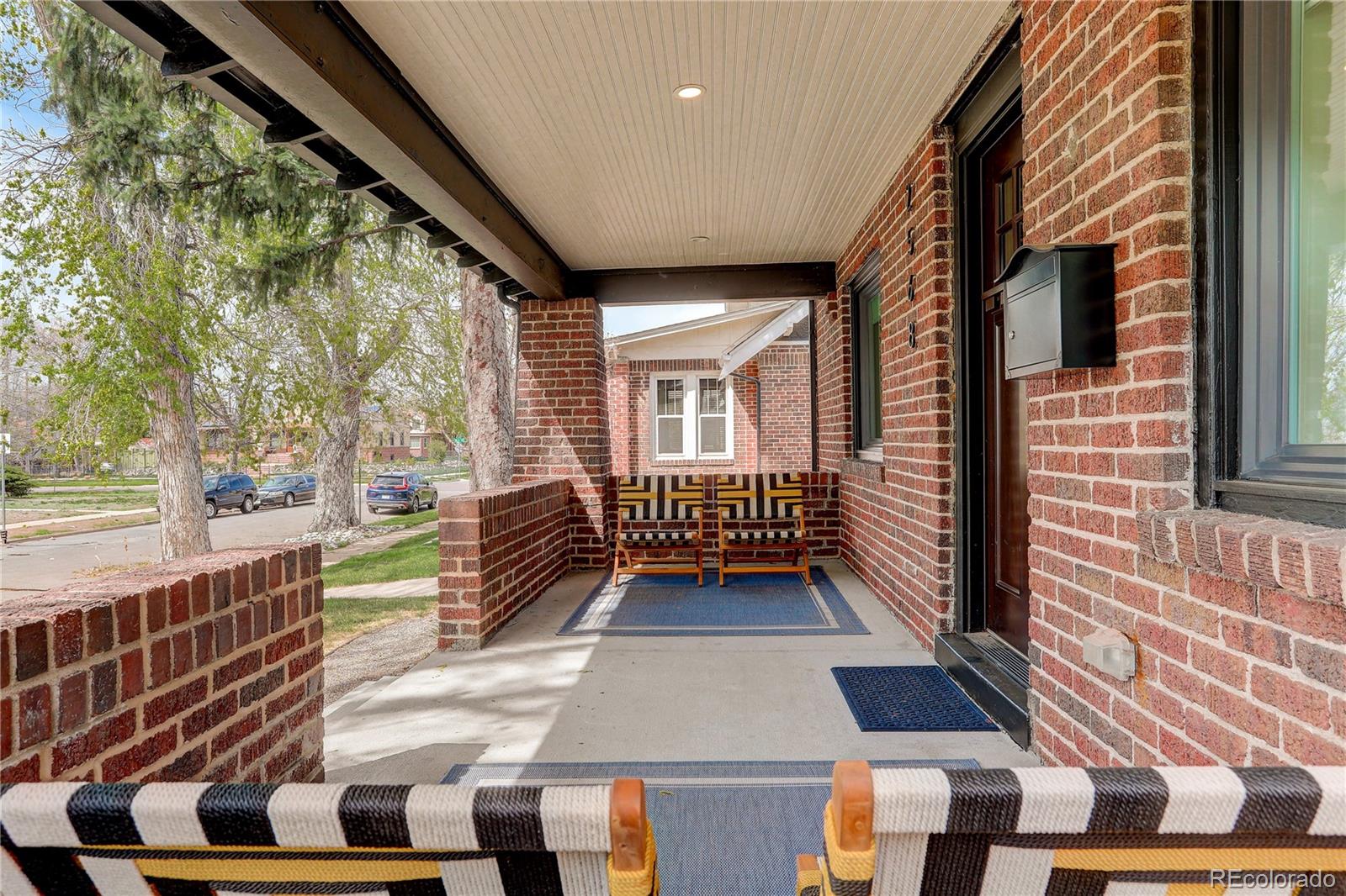 2568 Clermont St, Denver, CO 80207