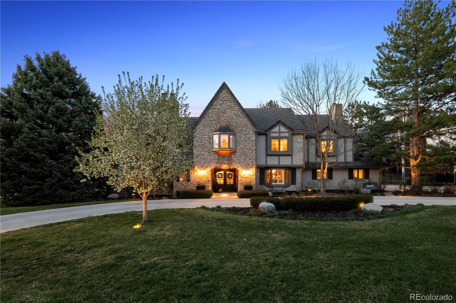6375 E Tufts Ave, Englewood, CO 80111