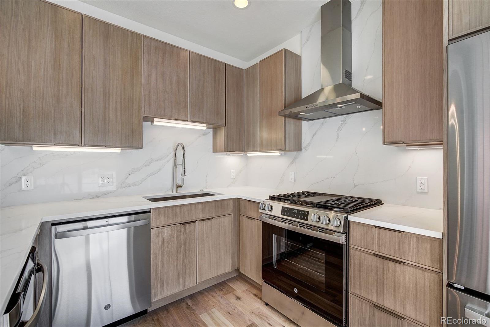 22 North Side Cir, Silverthorne, CO 80498