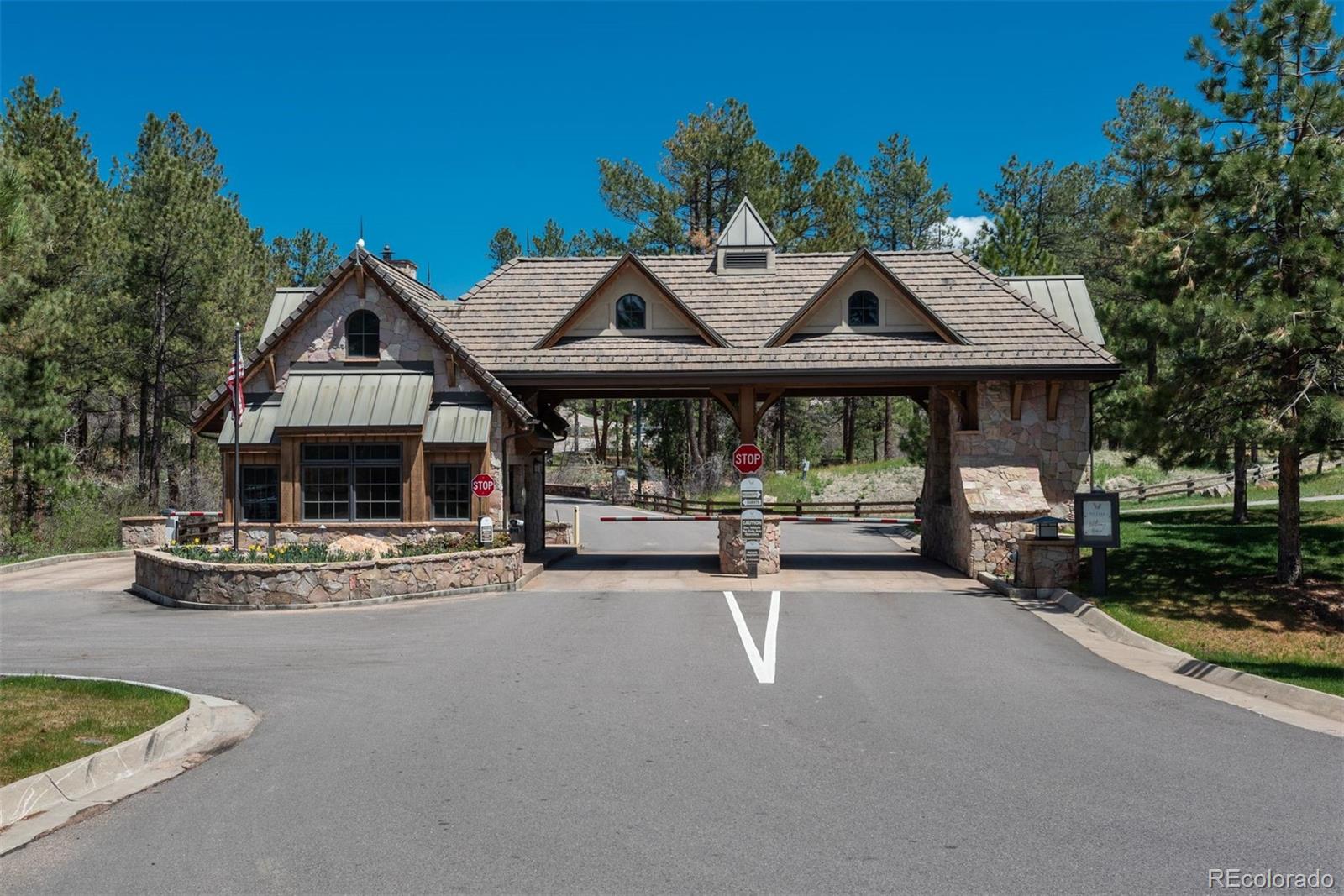 910 Equinox Dr, Castle Rock, CO 80108