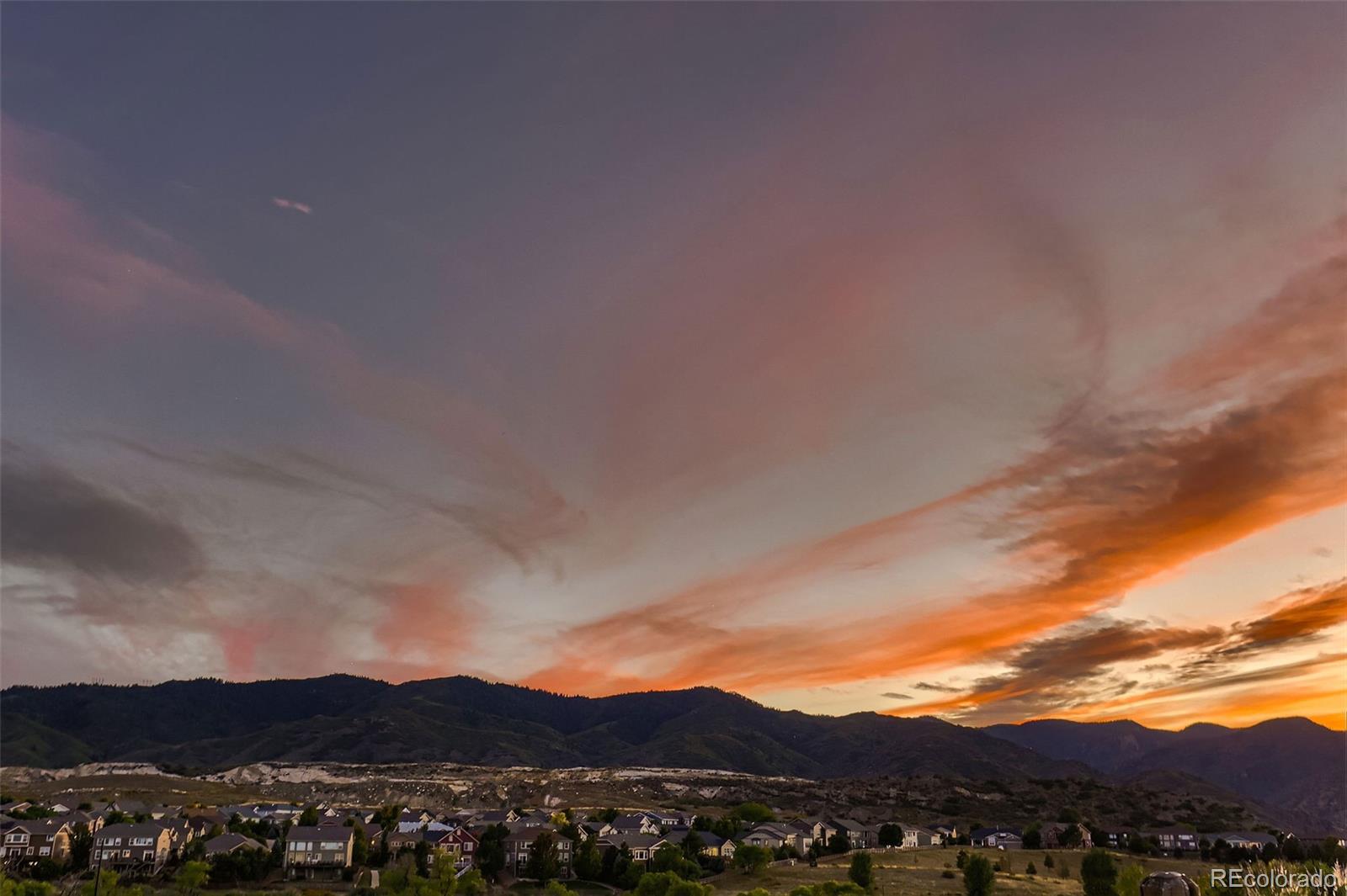 8661 Hunters Hill Ln, Littleton, CO 80125