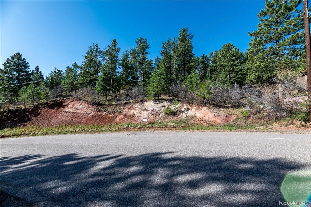 6350 Apache Dr, Larkspur, CO 80118