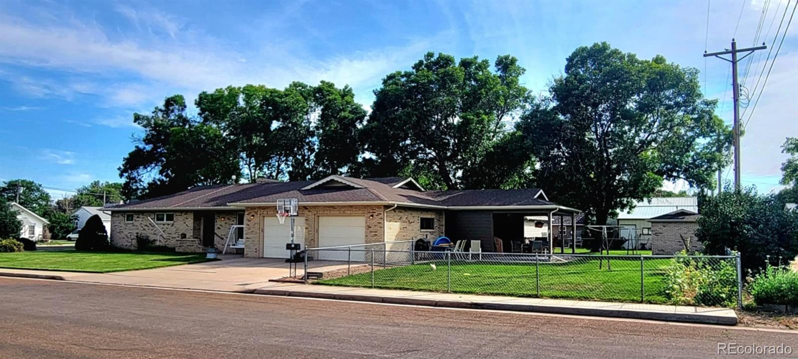 311 Maple St, Julesburg, CO 80737