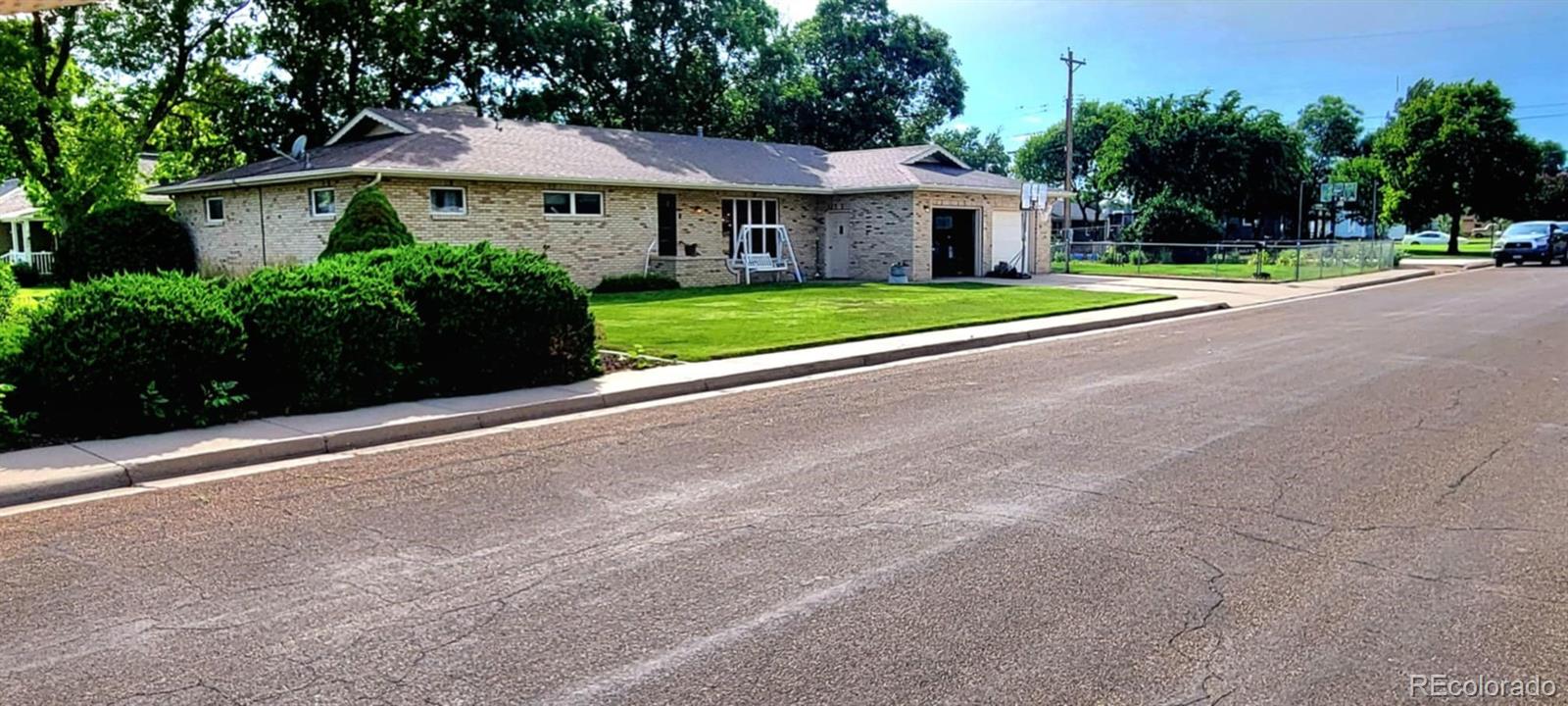 311 Maple St, Julesburg, CO 80737