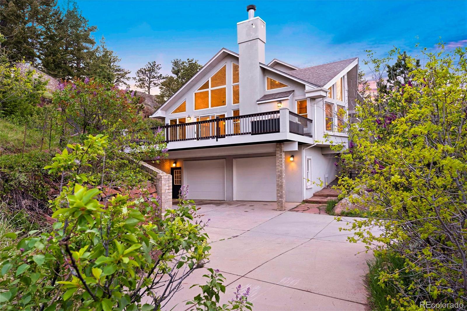 9001 Eastridge Rd, Golden, CO 80403