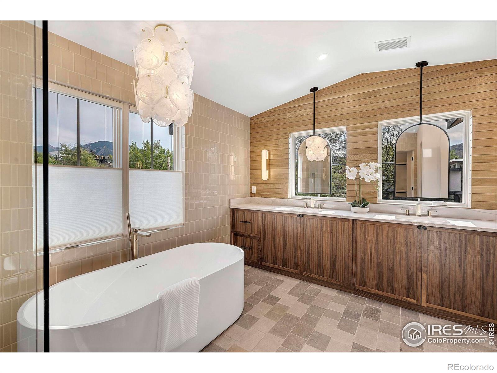2700 15th St, Boulder, CO 80304