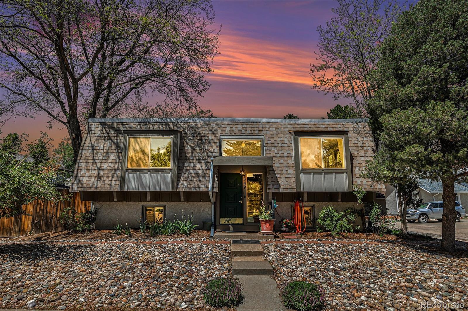 9349 E Chenango Ave, Greenwood Village, CO 80111