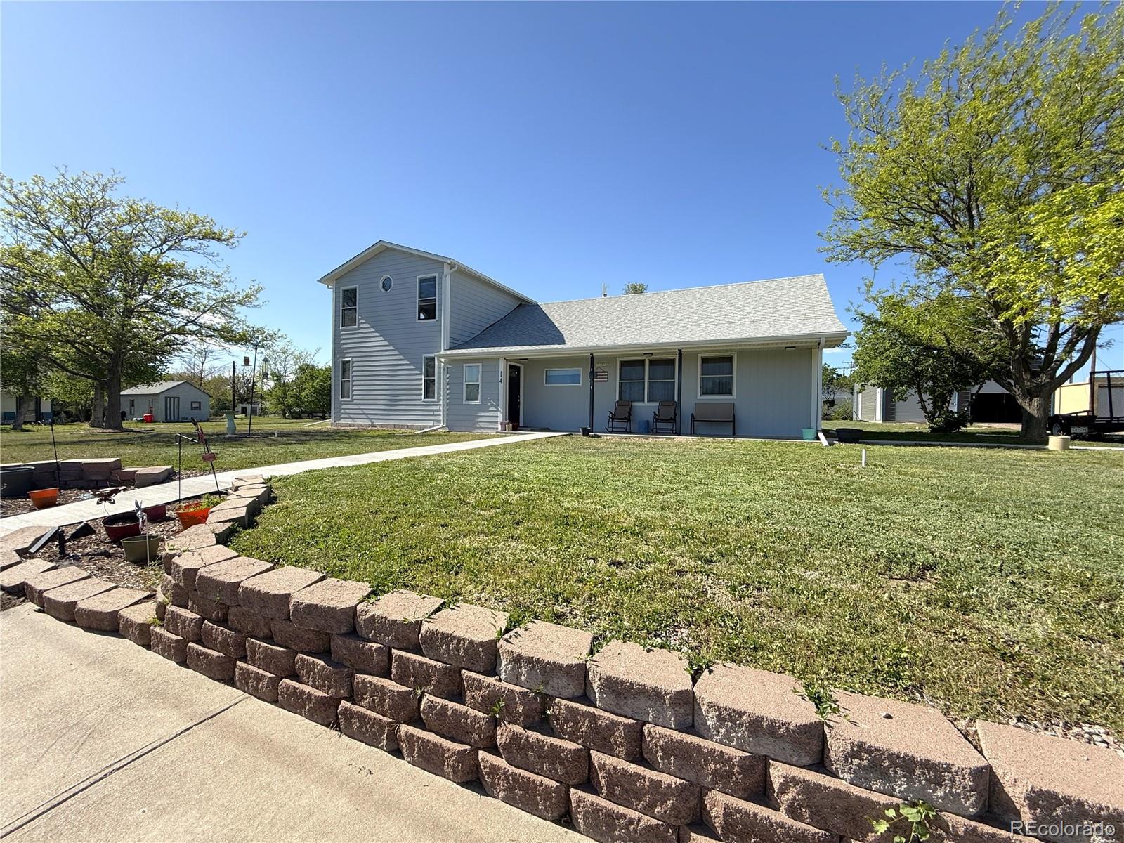 14 W 3rd St, Flagler, CO 80815