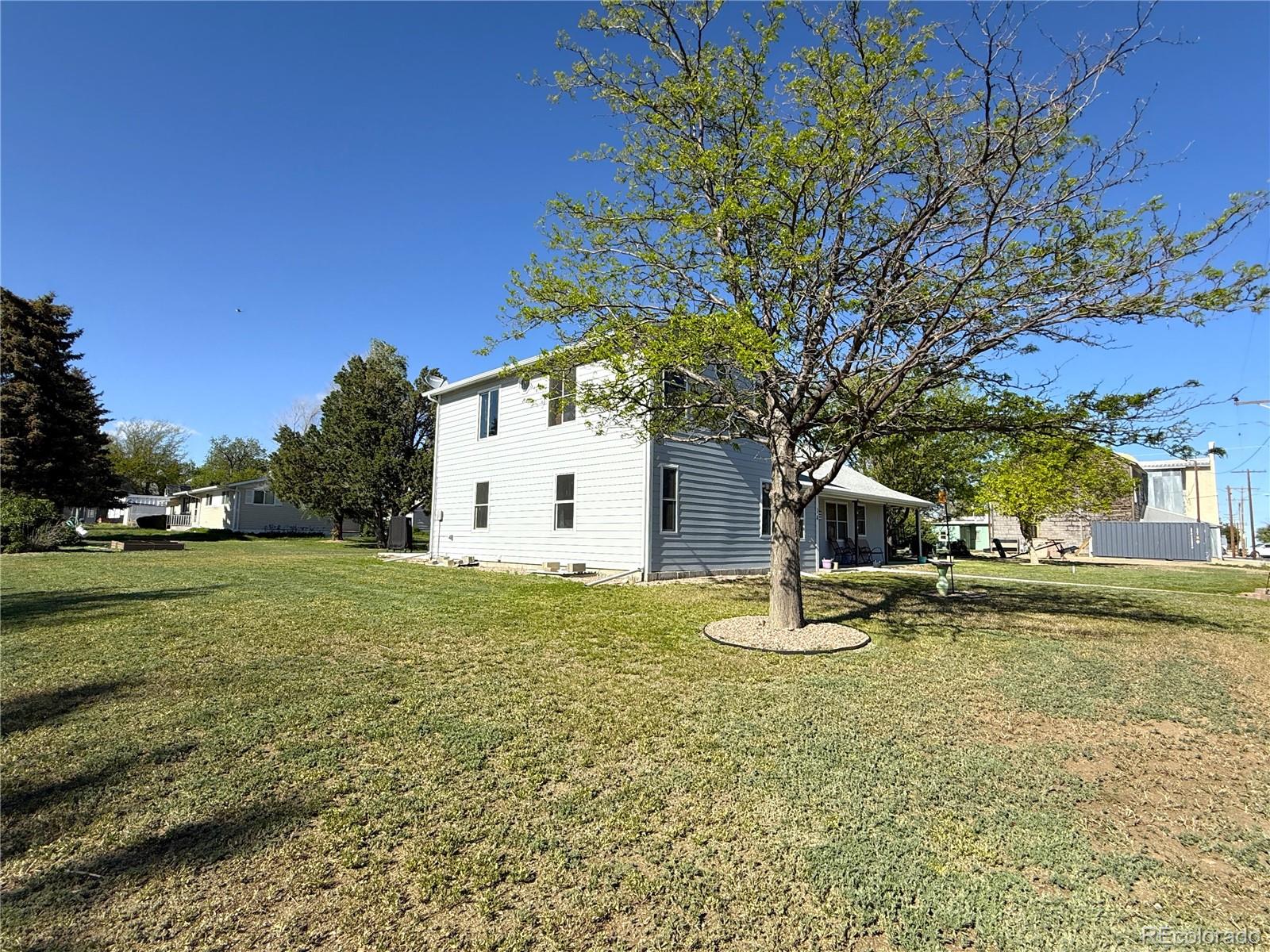 14 W 3rd St, Flagler, CO 80815