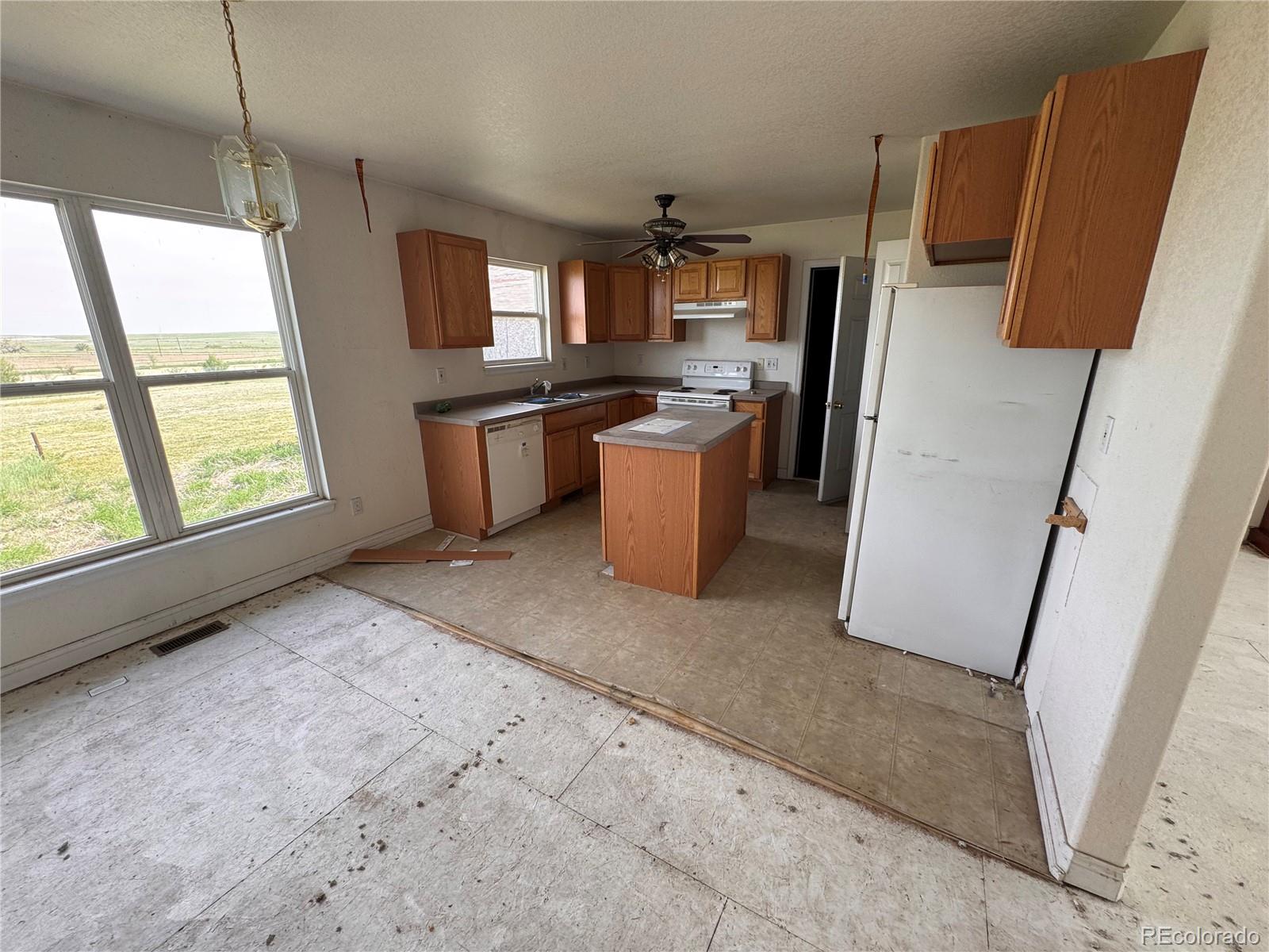 38423 County Road 166, Agate, CO 80101