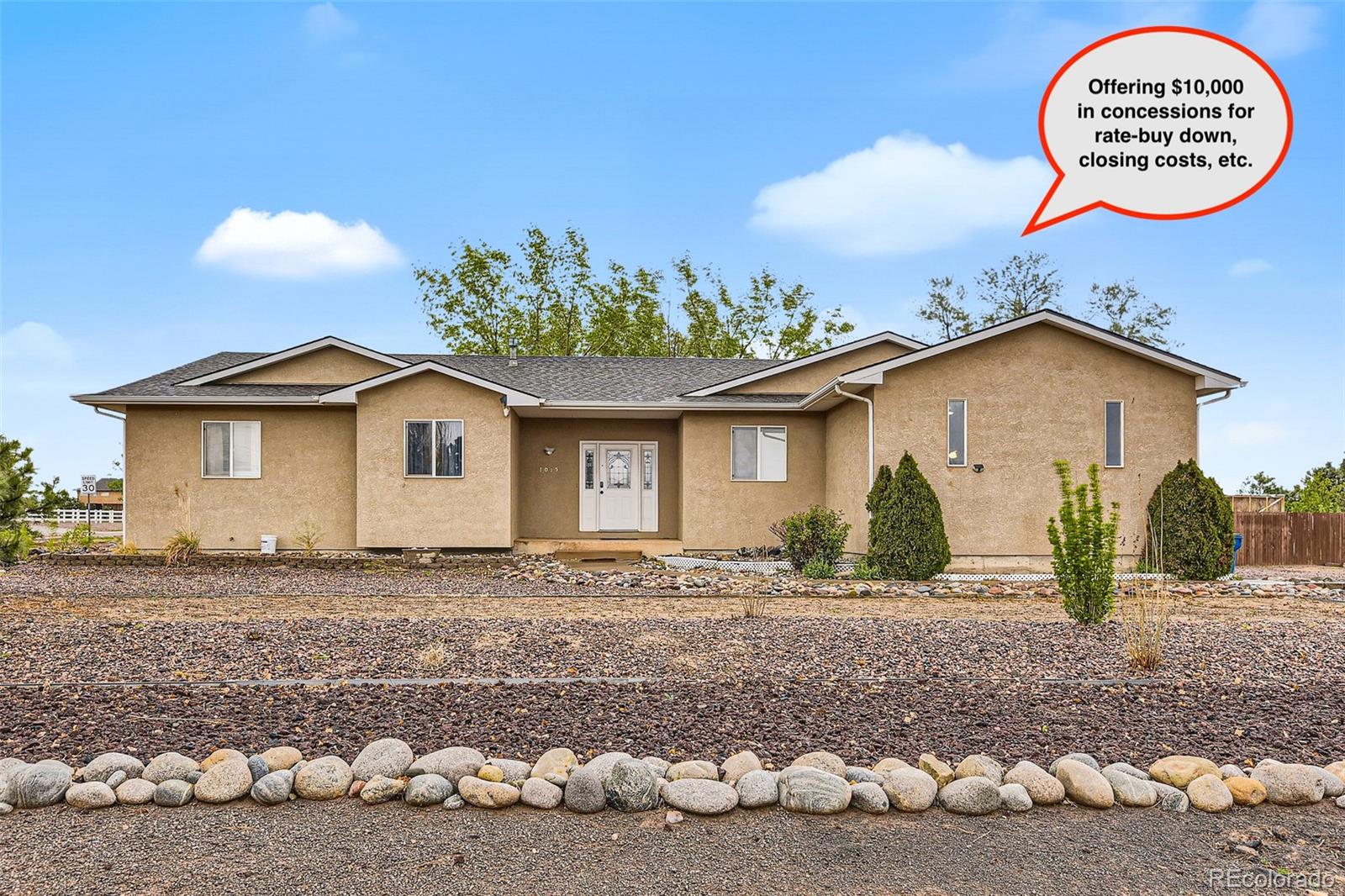 1015 W Stallion Dr, Pueblo West, CO 81007