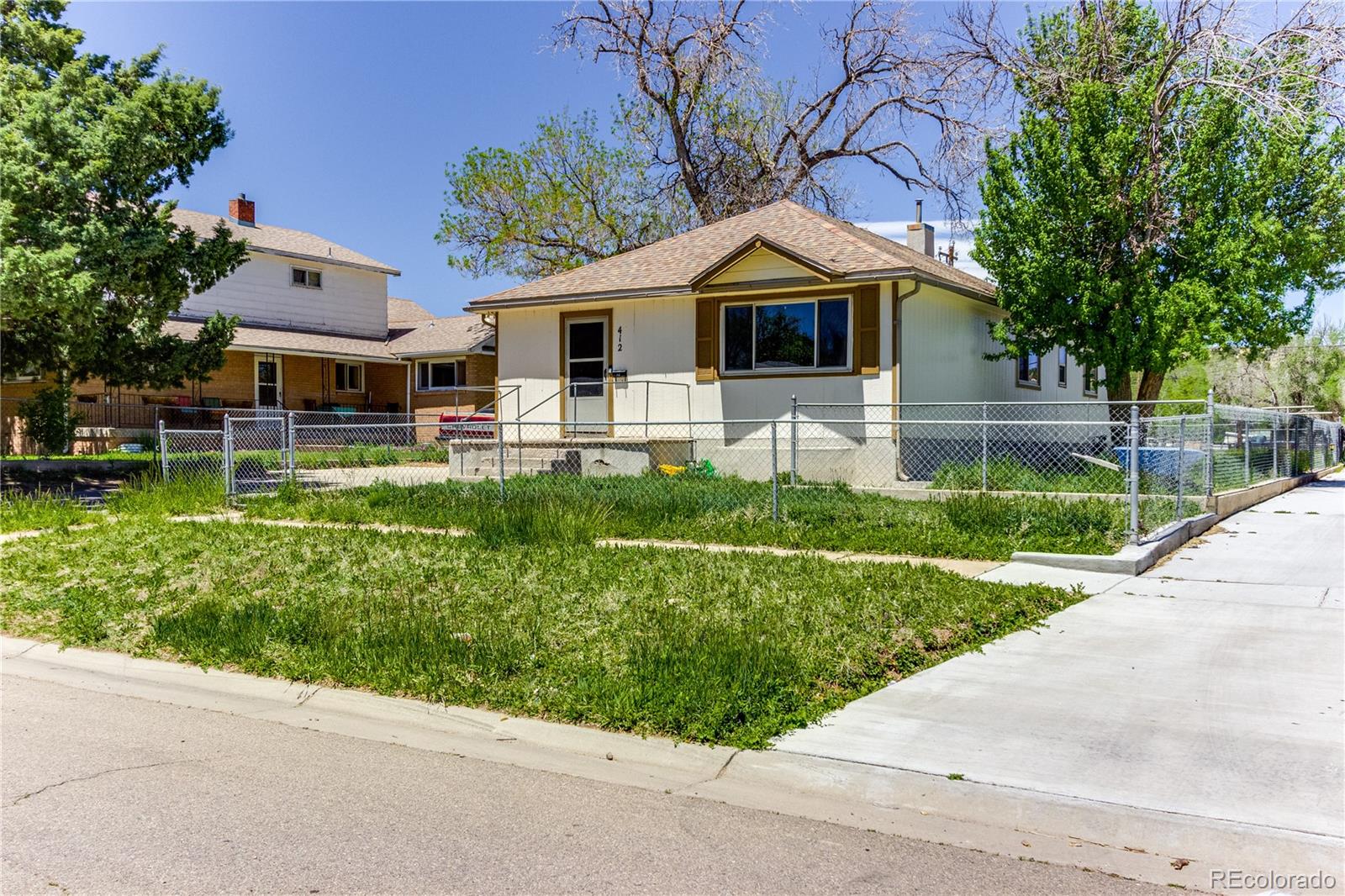 412 E 6th St, Walsenburg, CO 81089