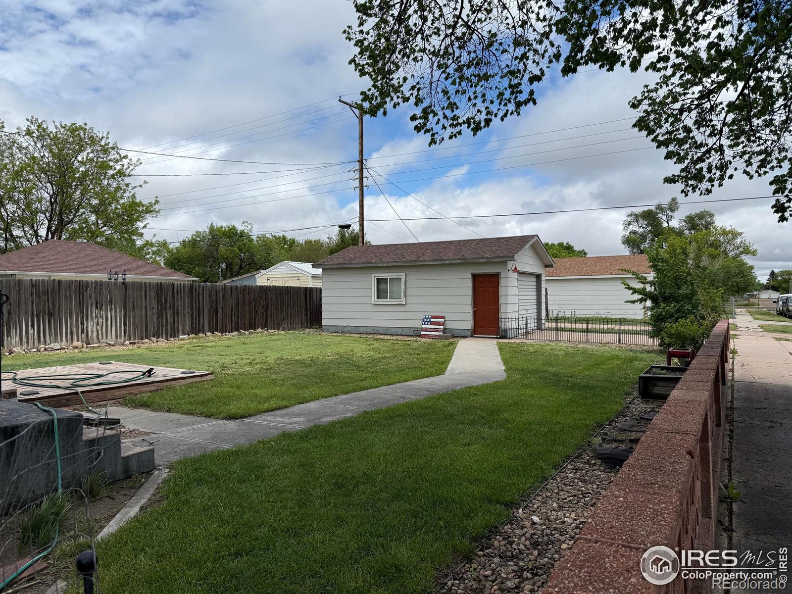302 Cedar Ave, Akron, CO 80720
