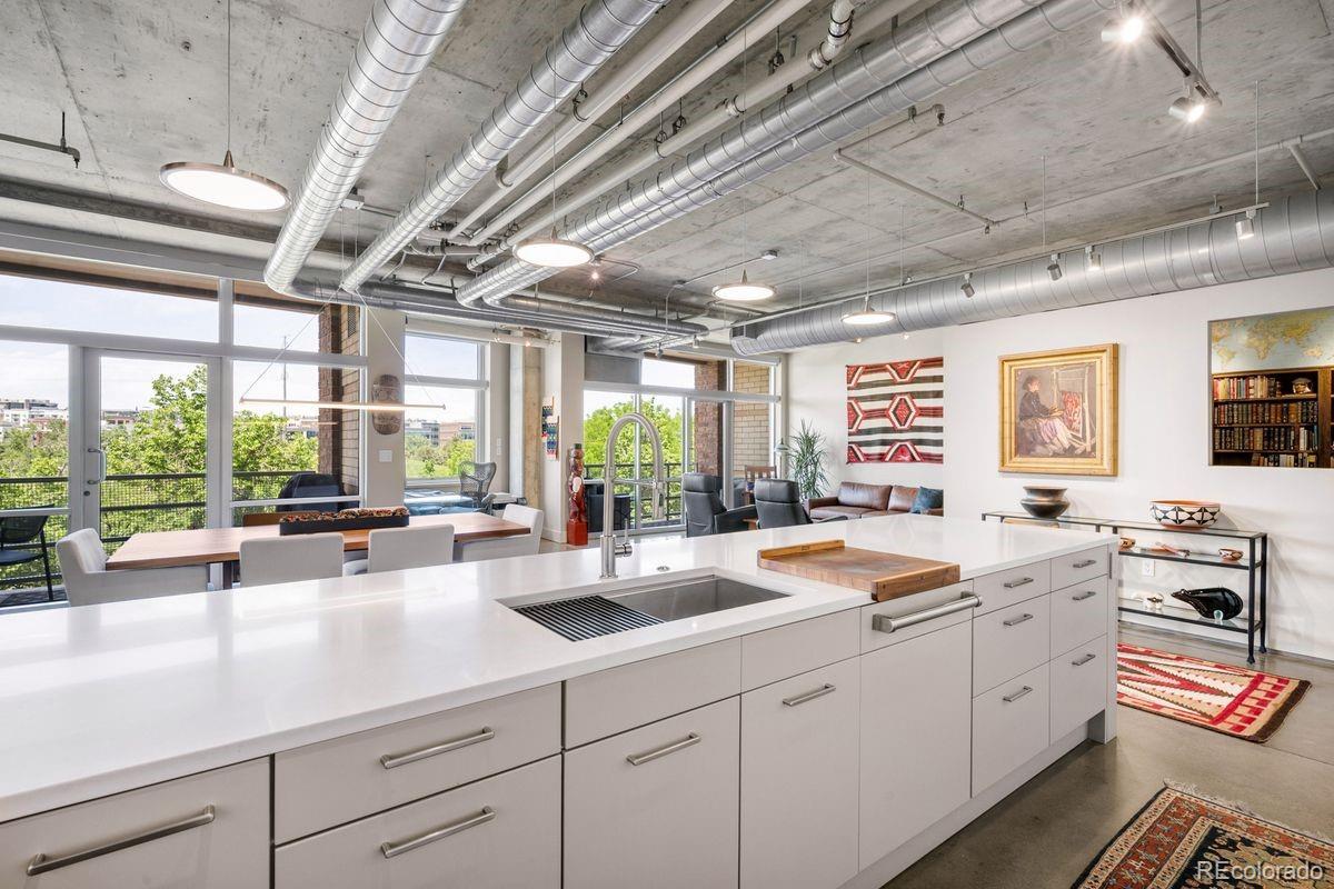 1610 Little Raven St #302, Denver, CO 80202