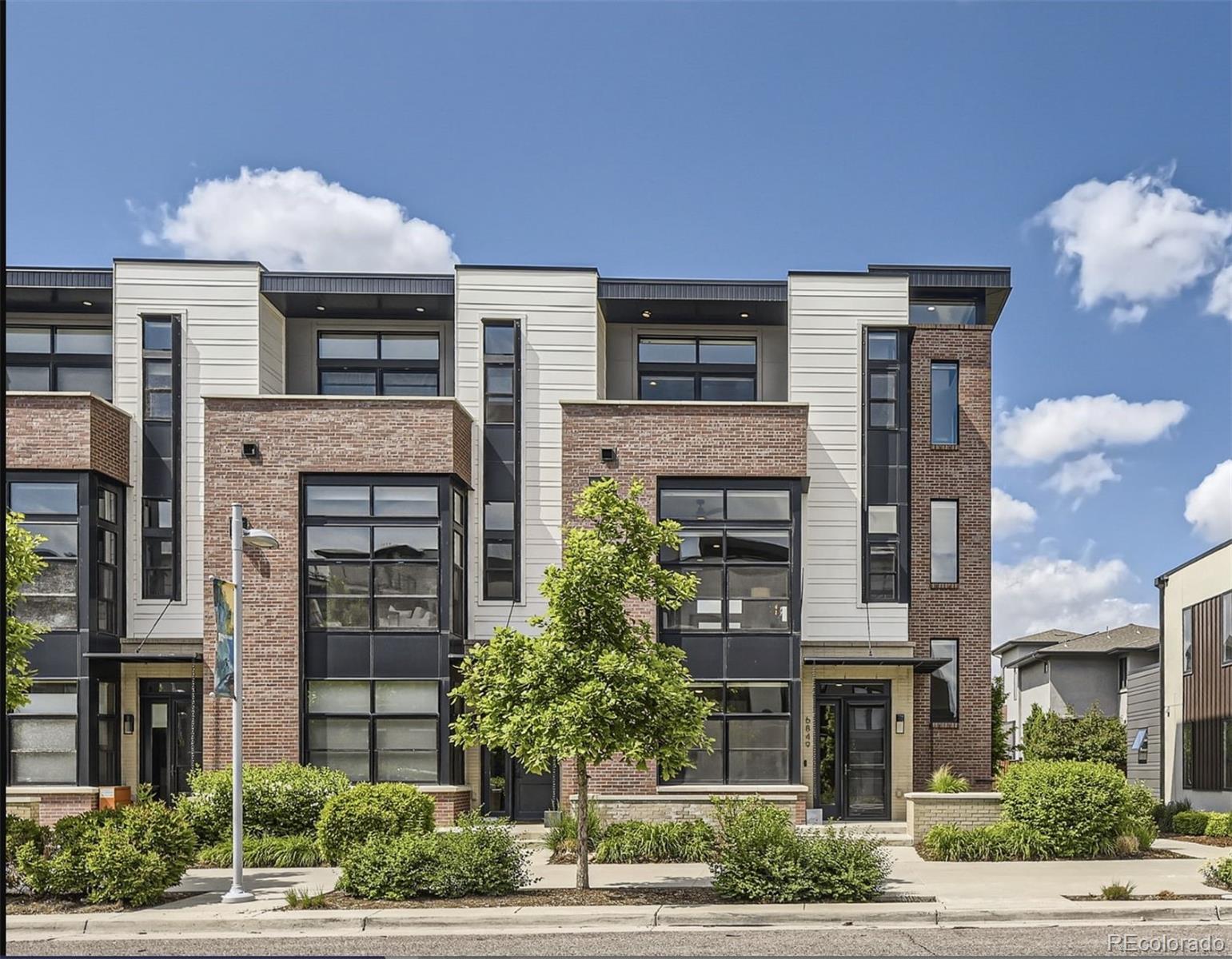 6849 E Lowry Blvd, Denver, CO 80230