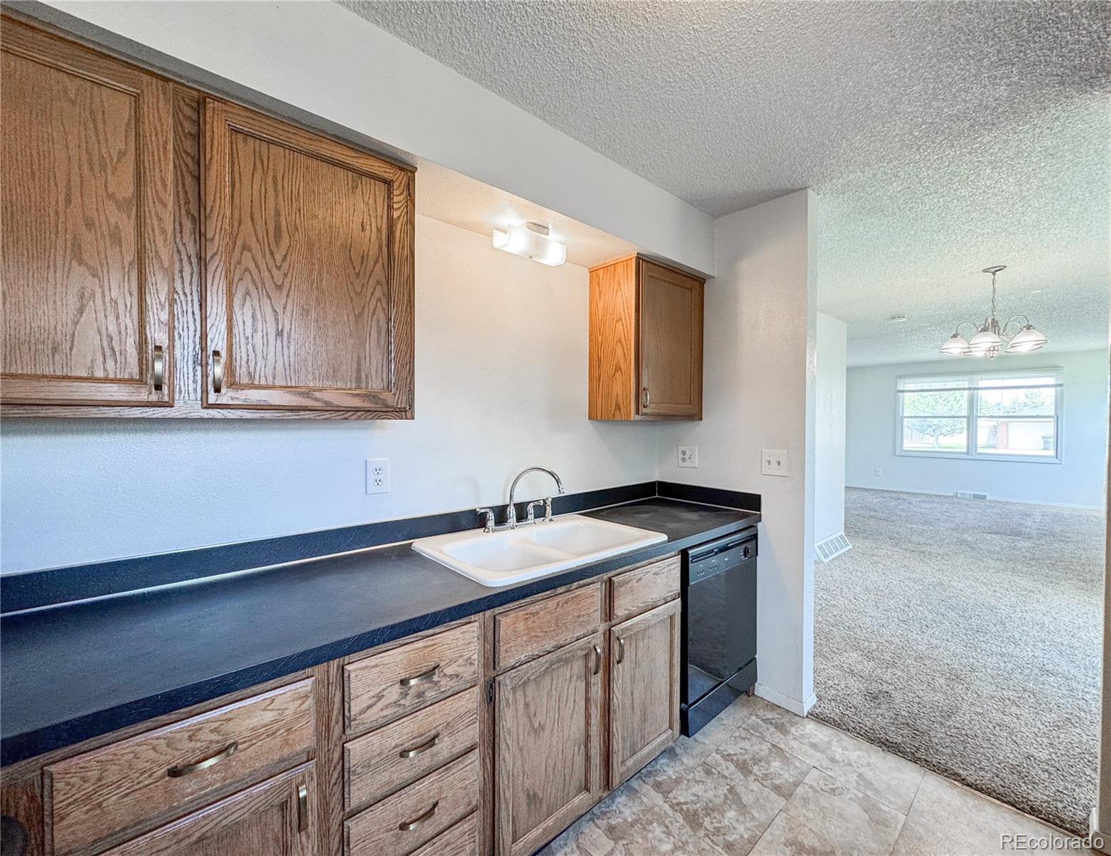 1700 S 6th Ave, Sterling, CO 80751