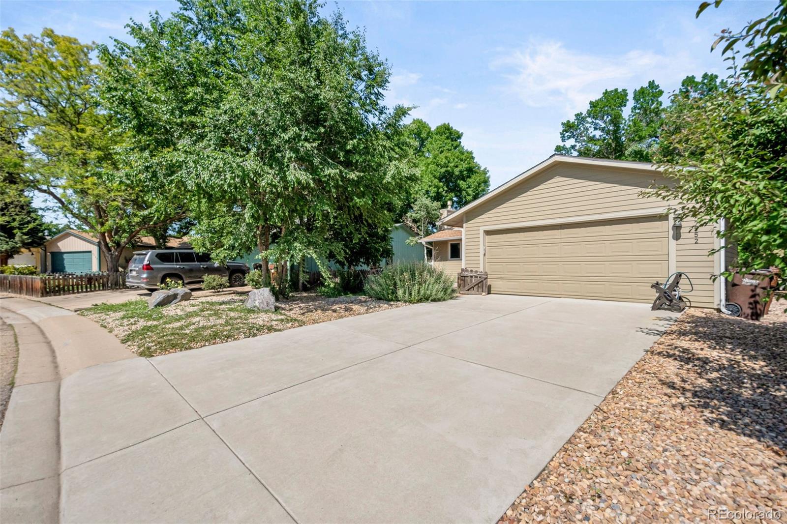 7552 Nikau Dr, Niwot, CO 80503