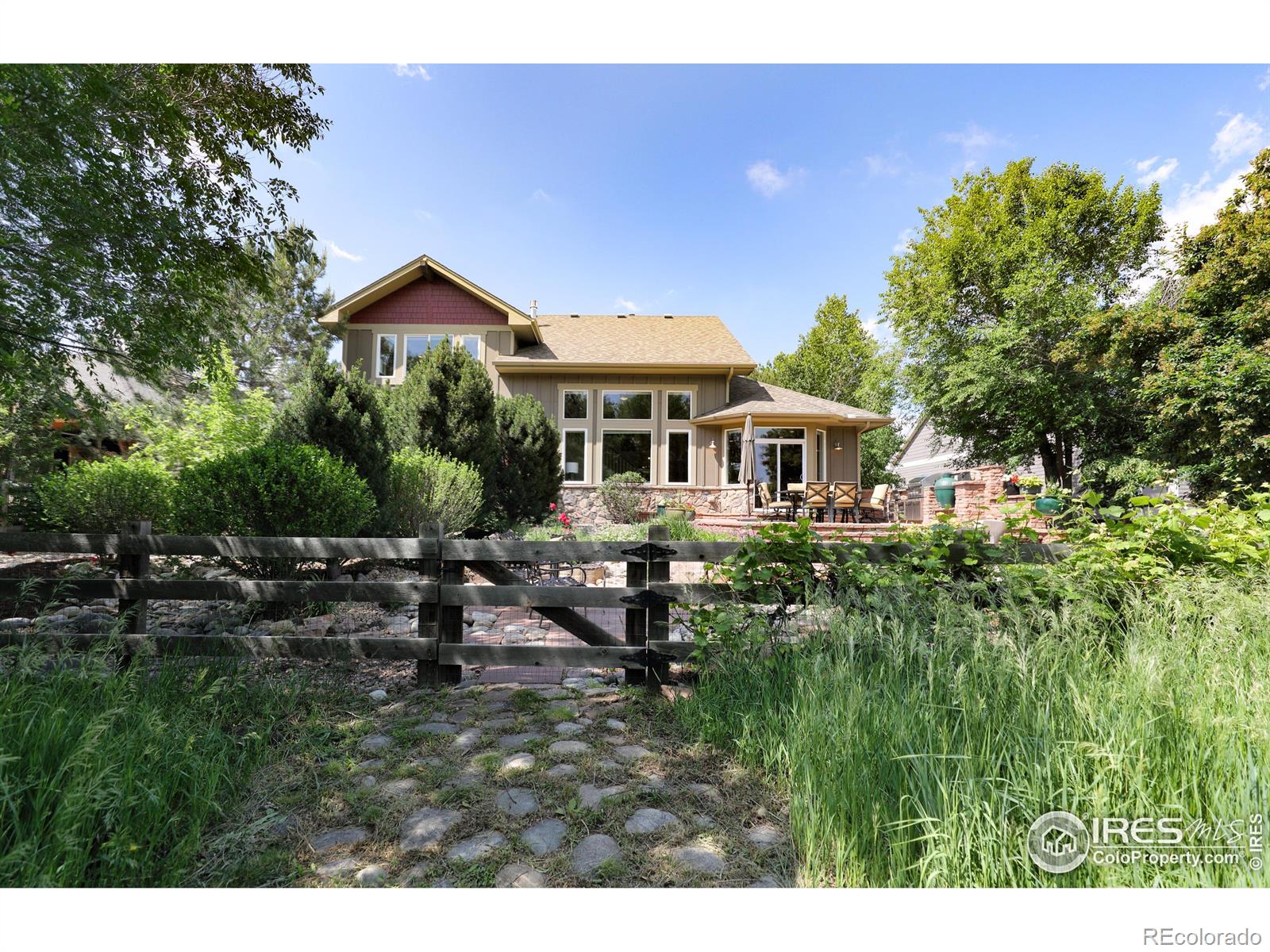 320 Mcconnell Dr, Lyons, CO 80540