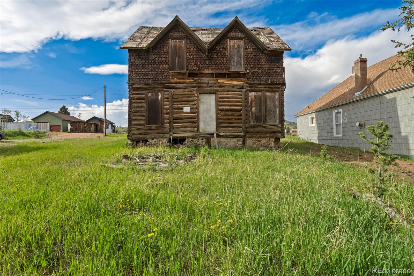 215 W Bennett Ave, Cripple Creek, CO 80813