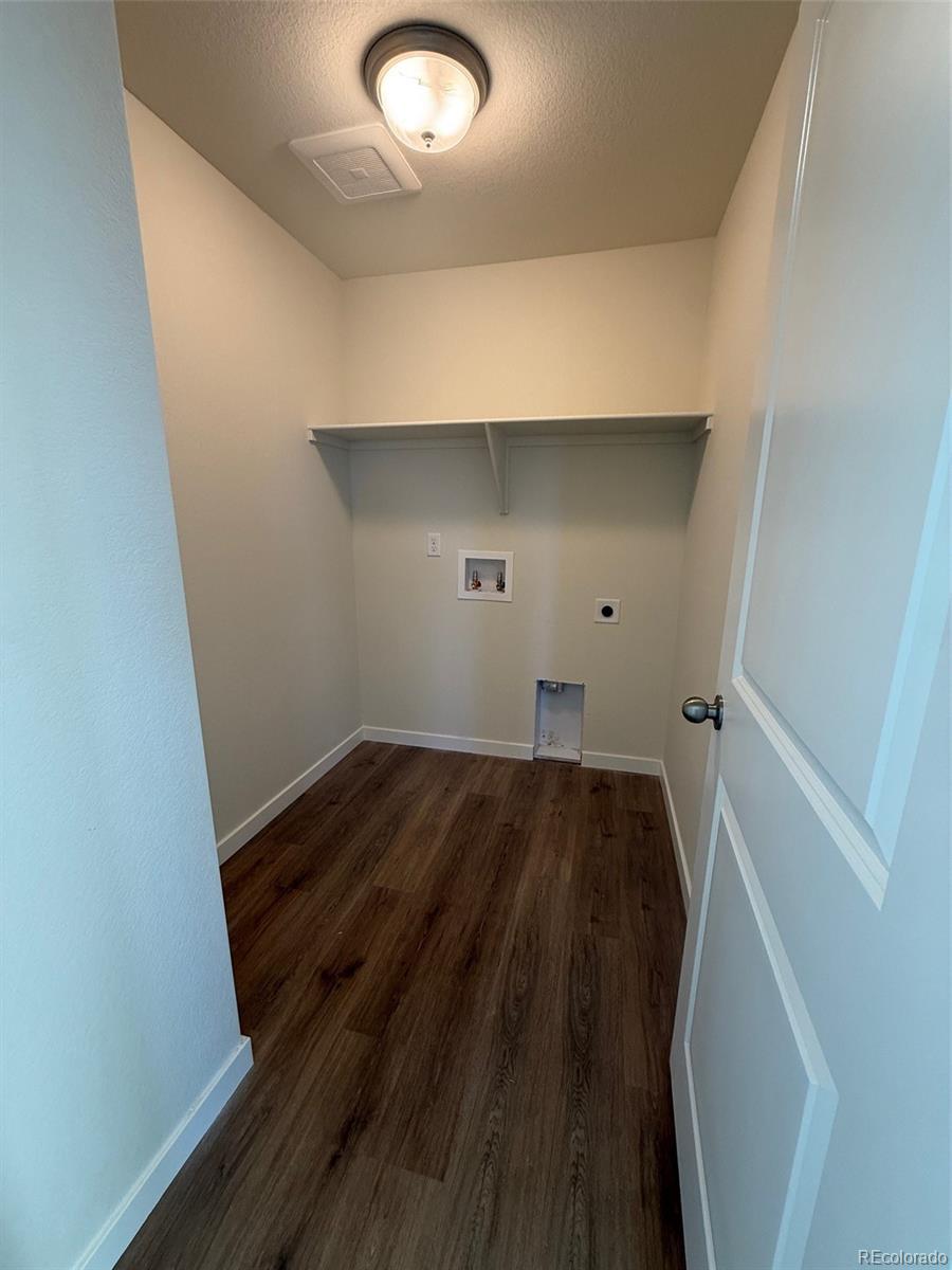 716 N Carrie Ct, Watkins, CO 80137