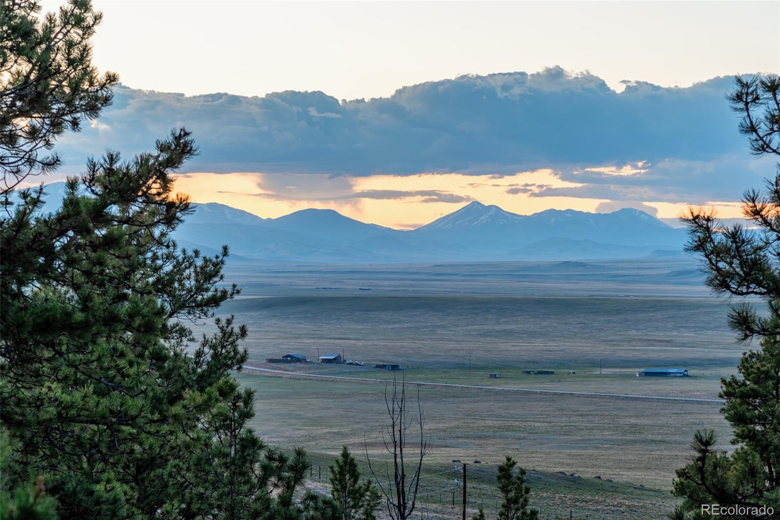 664 S Tonkawa Rd, Hartsel, CO 80449