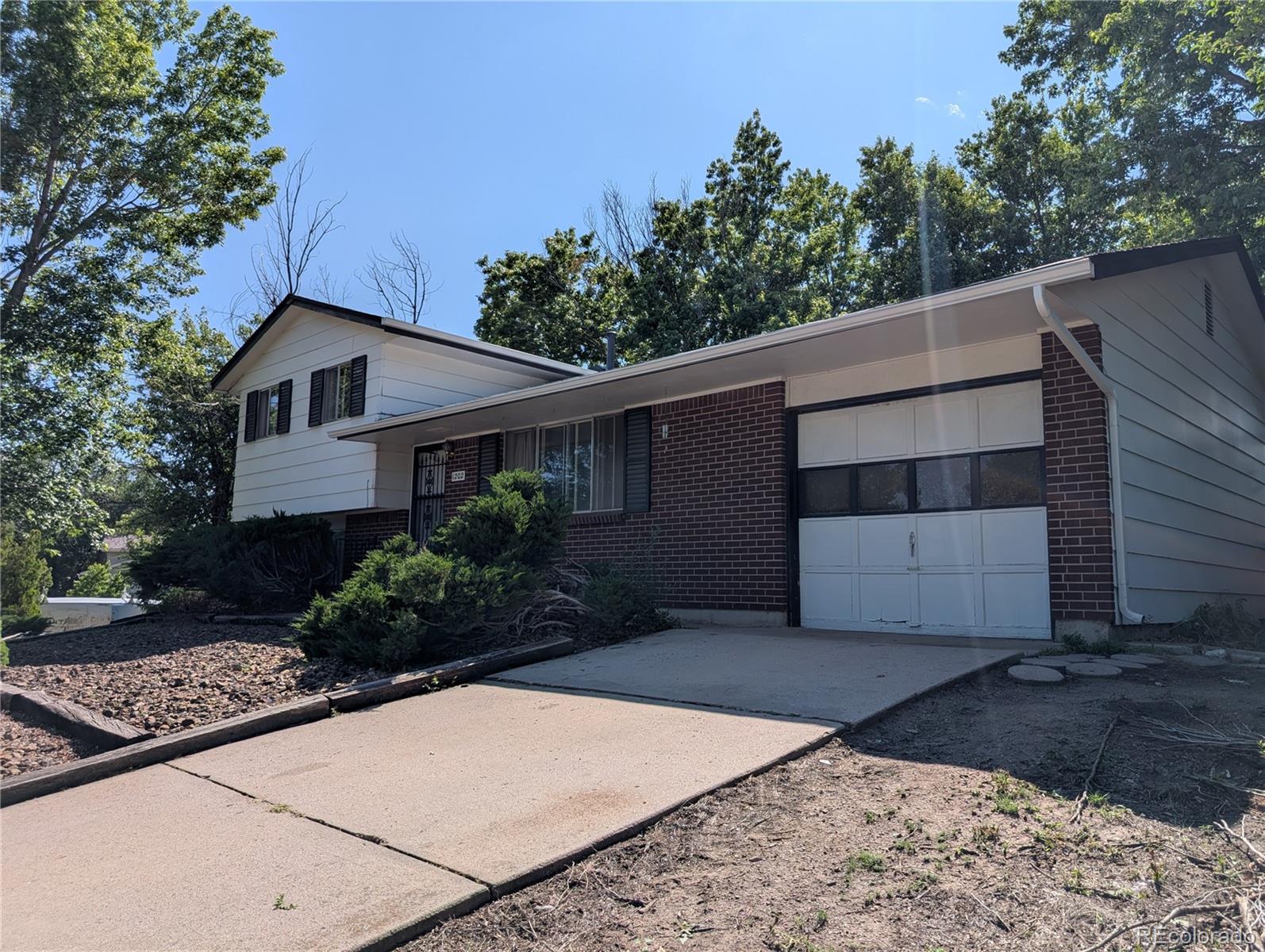 1202 Wooten Rd, Colorado Springs, CO 80915