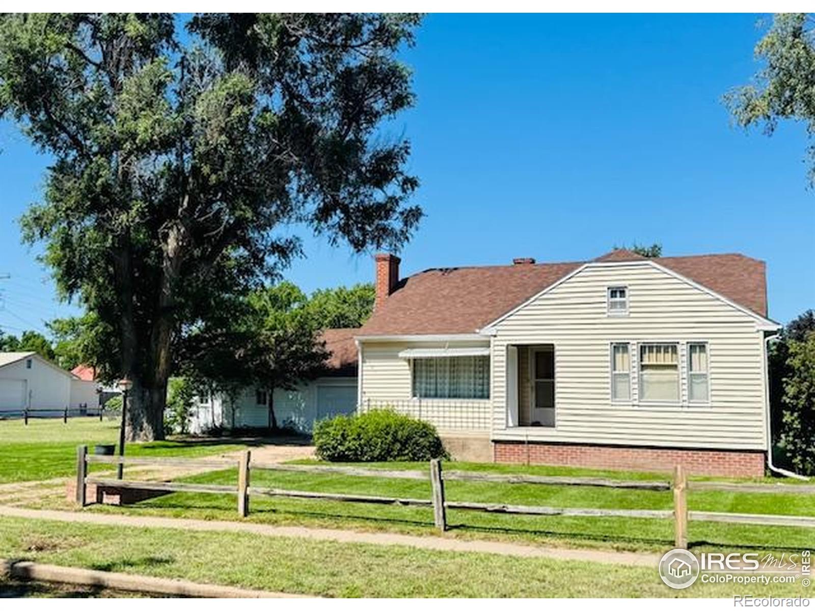 141 N Walker Ave, Haxtun, CO 80731