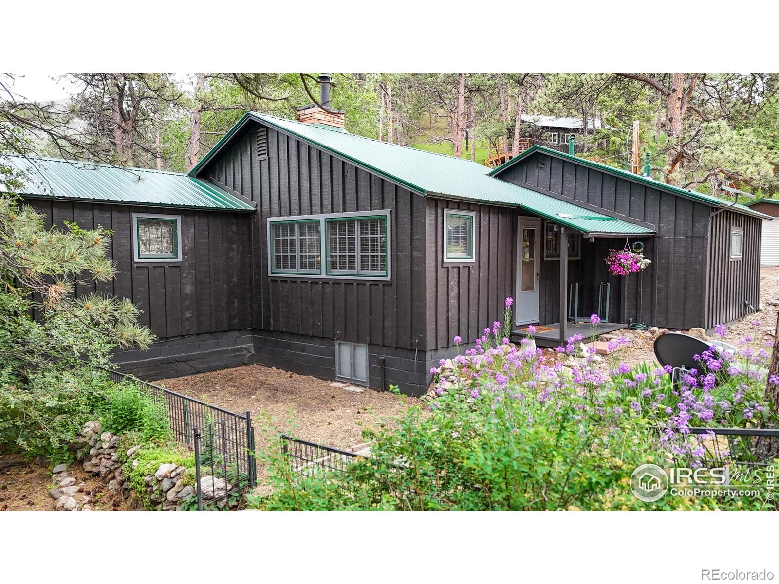30 Falls Creek Dr, Bellvue, CO 80512