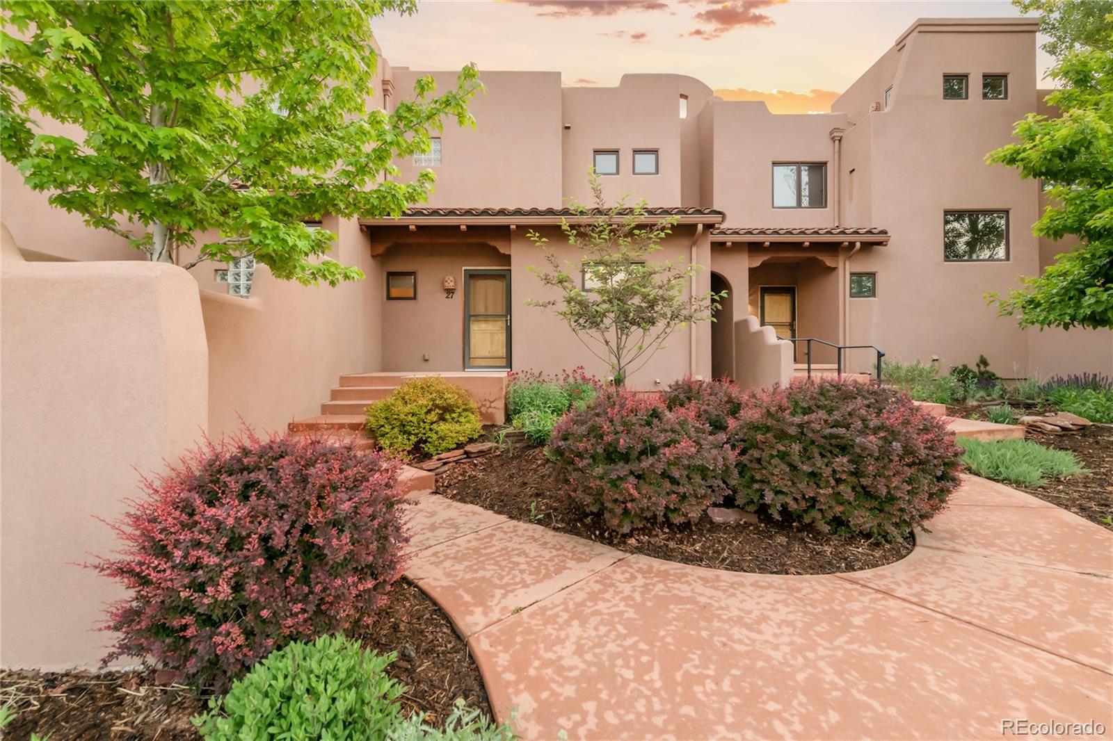 27 Crystal Park Rd, Manitou Springs, CO 80829