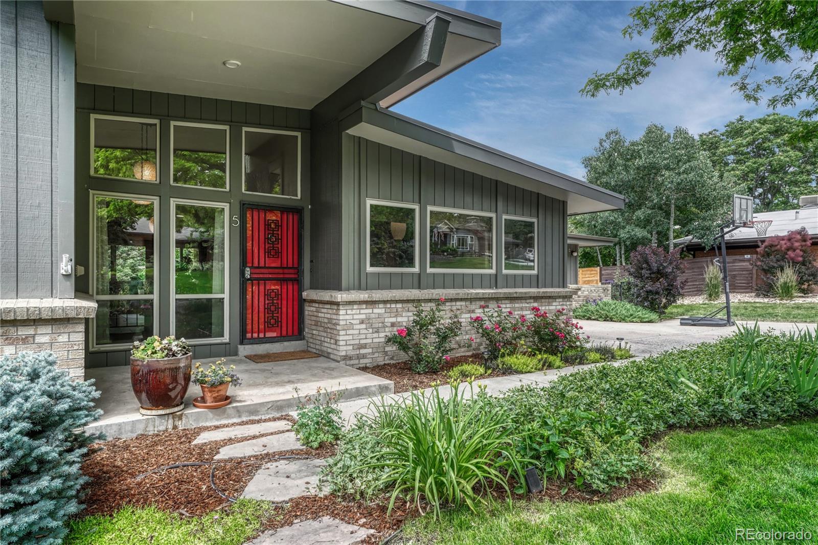 5 Hillside Dr, Wheat Ridge, CO 80215