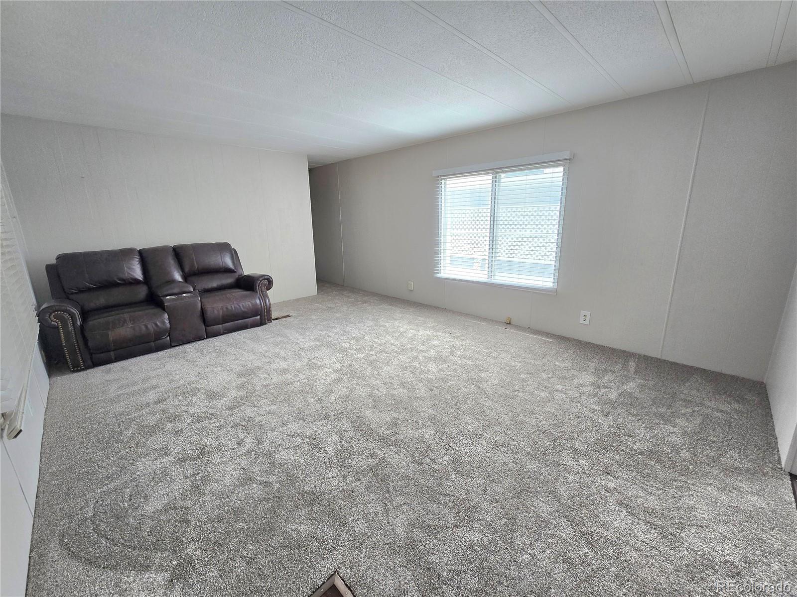 8201 S Santa Fe Dr Lot 22, Littleton, CO 80120