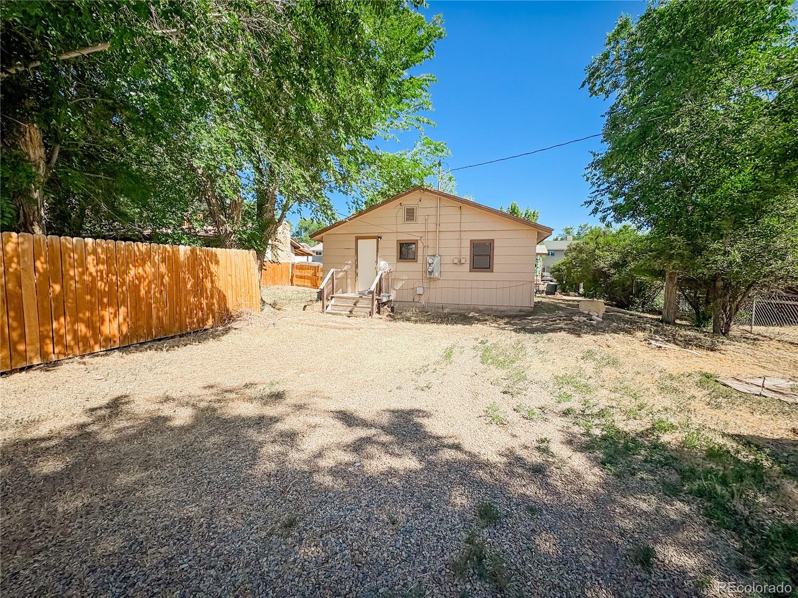 605 - 607 E Rio Blanco Ave, Rangely, CO 81648