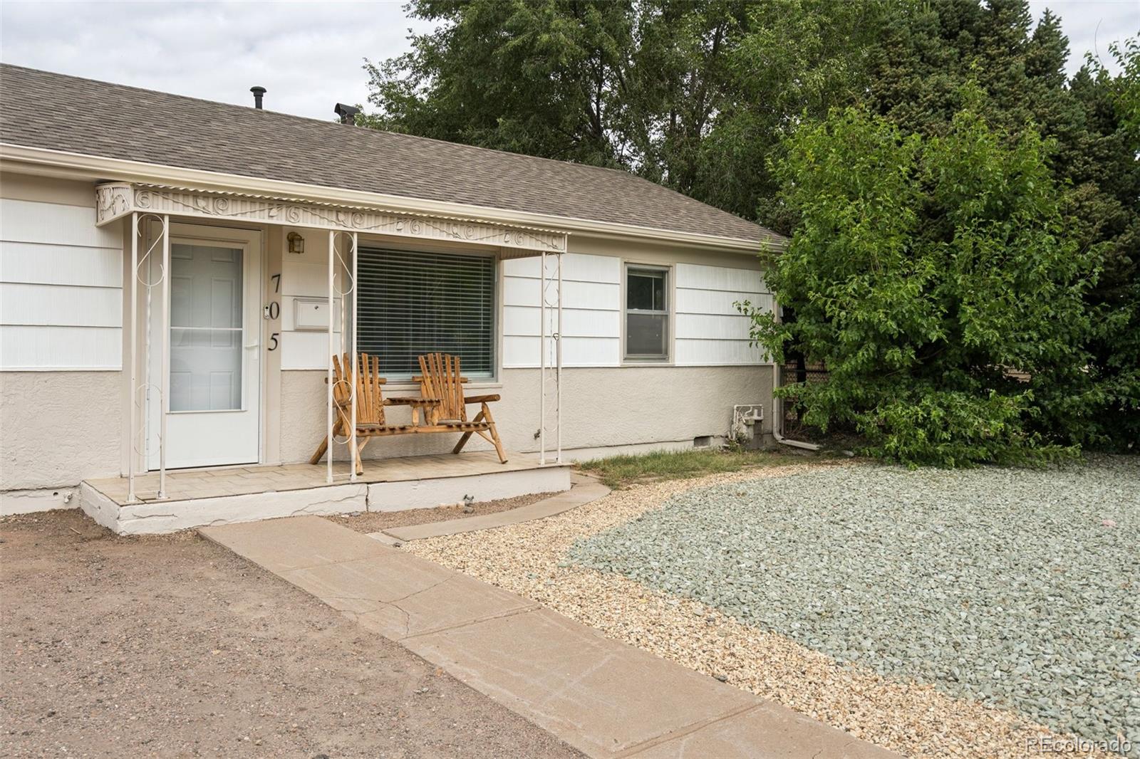 705 Henry Ave, Pueblo, CO 81005