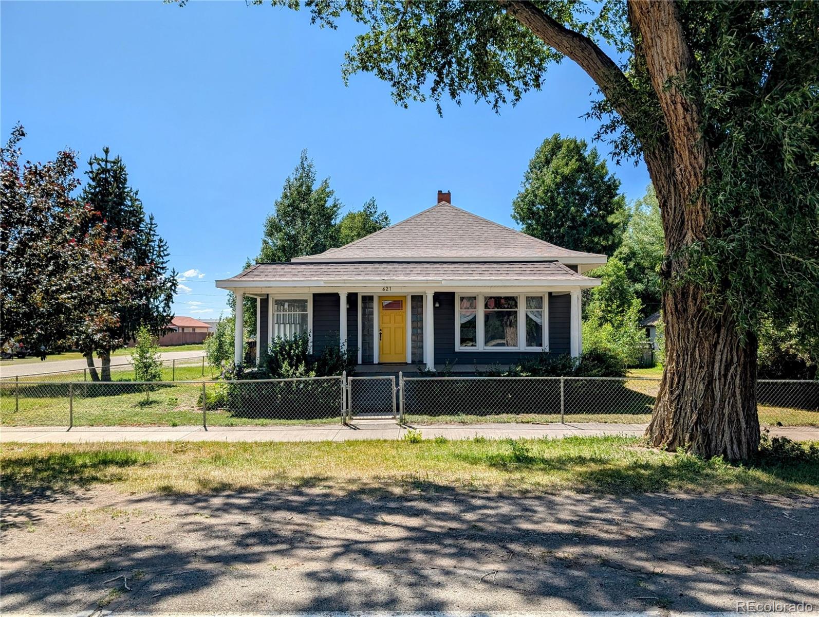 621 Walnut St, La Jara, CO 81140