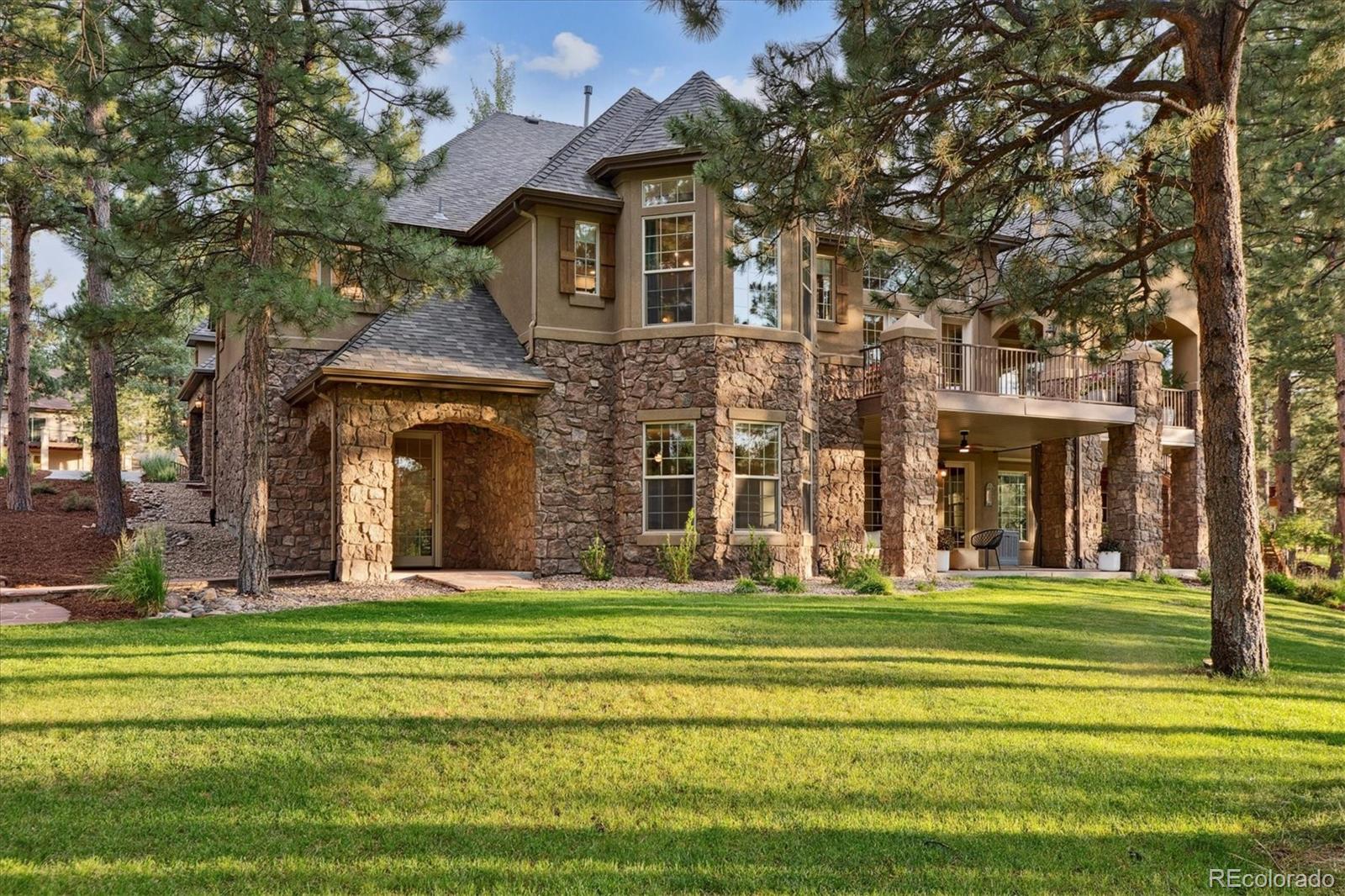 679 Cumberland Rd, Larkspur, CO 80118
