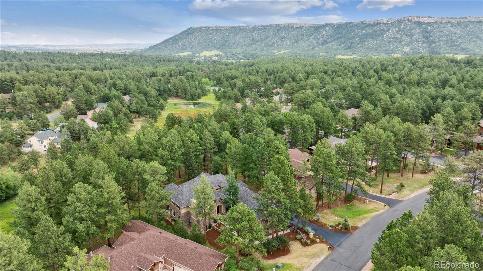 679 Cumberland Rd, Larkspur, CO 80118