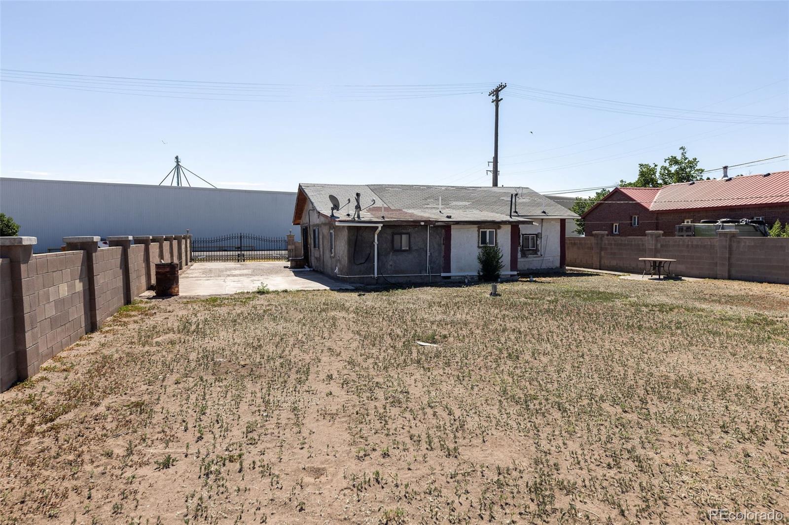 379 Sisneros St, Center, CO 81125