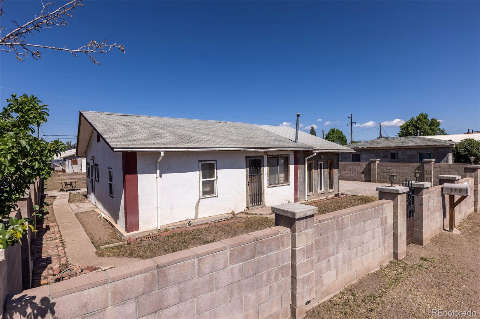 379 Sisneros St, Center, CO 81125