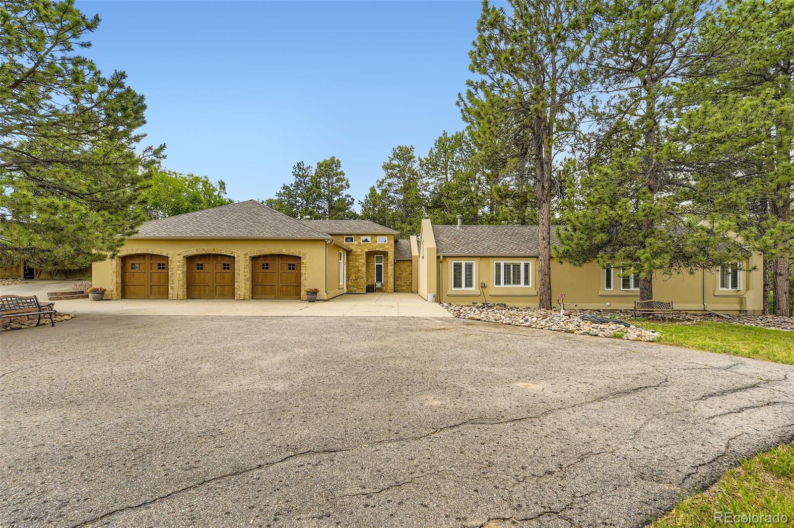 11274 E Manitou Rd, Franktown, CO 80116