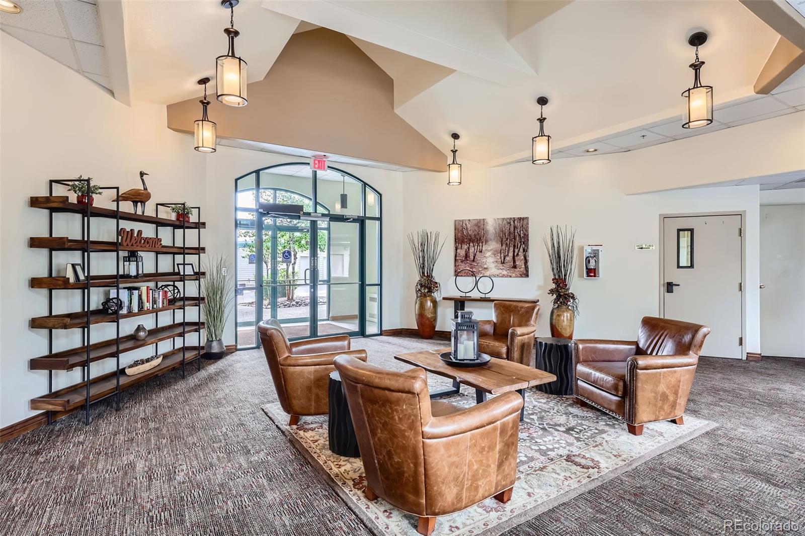 980 Lakepoint Dr #202, Frisco, CO 80443