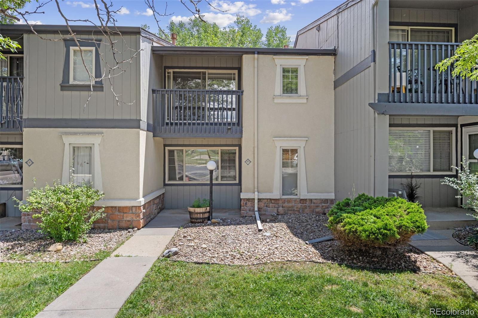 800 W Moorhead Cir #E, Boulder, CO 80305