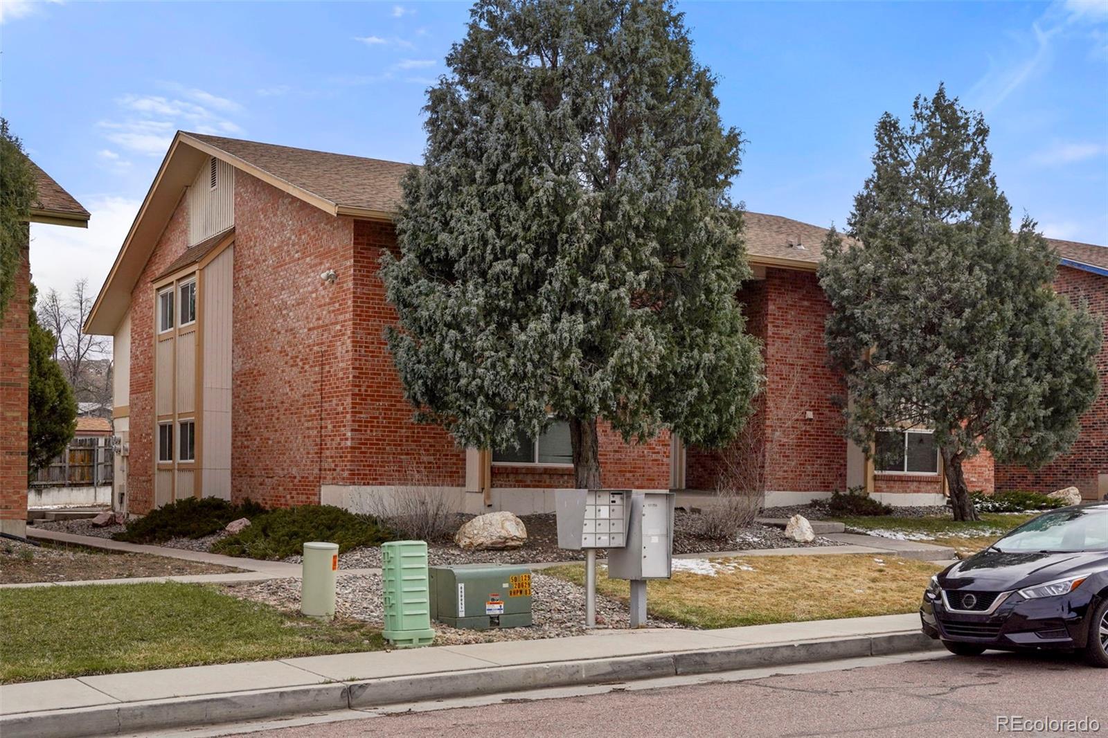 995 Holli Springs Ln, Colorado Springs, CO 80907