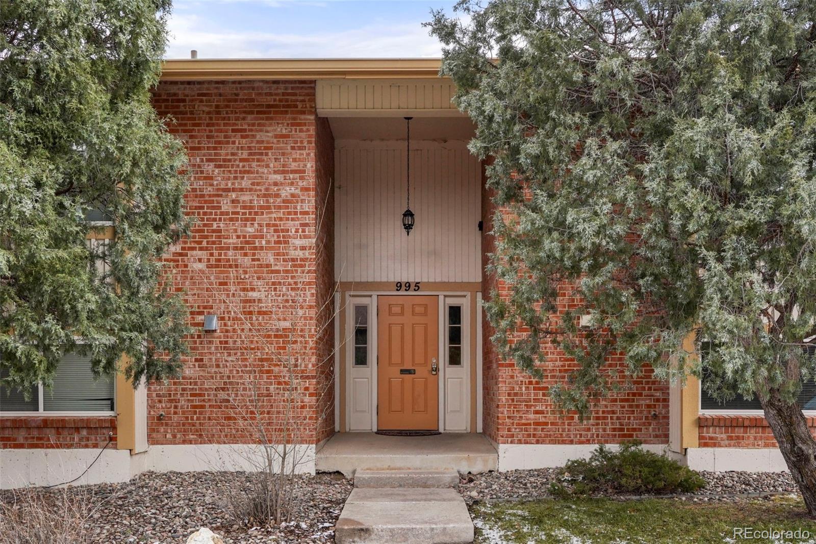 995 Holli Springs Ln, Colorado Springs, CO 80907