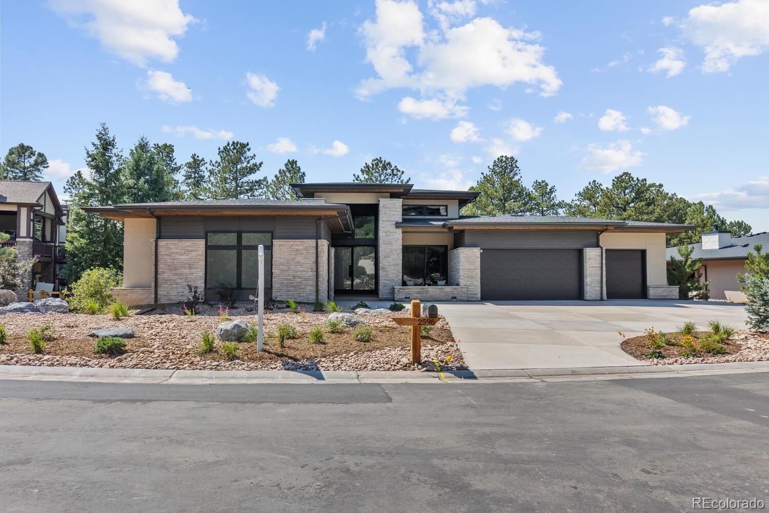 2596 Saddleback Dr, Castle Rock, CO 80104