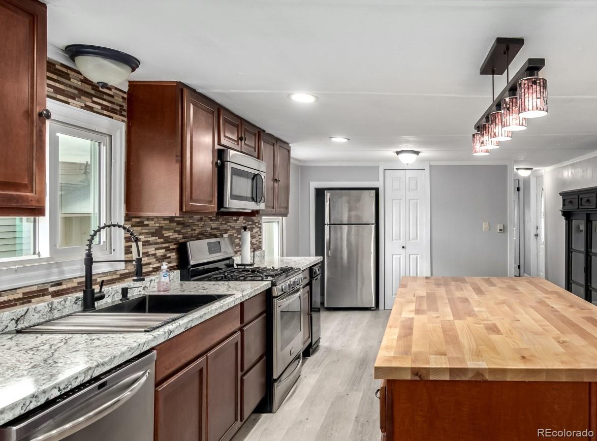 8201 S Santa Fe Dr Lot 168, Littleton, CO 80120