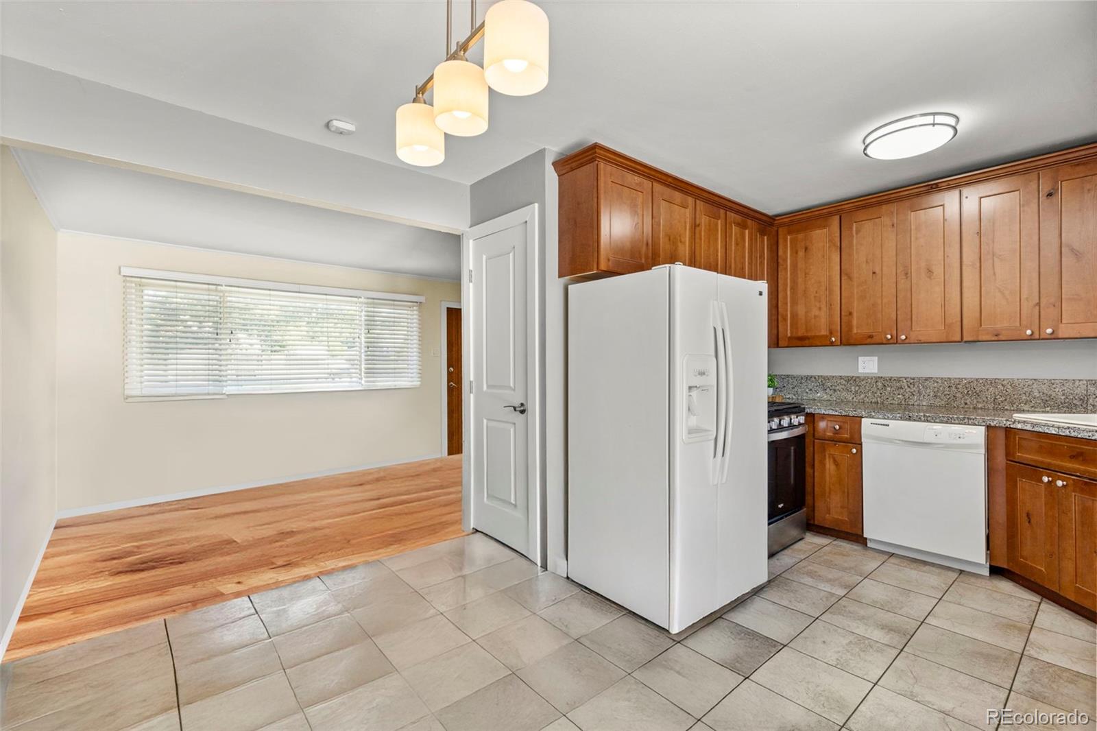 5261 S Pennsylvania St, Littleton, CO 80121